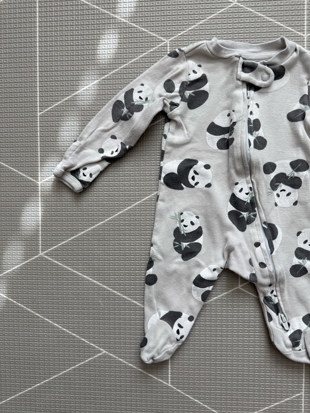 Little planet|Baby gender neutral Panda Print One-Piece footies•••Organic,NB